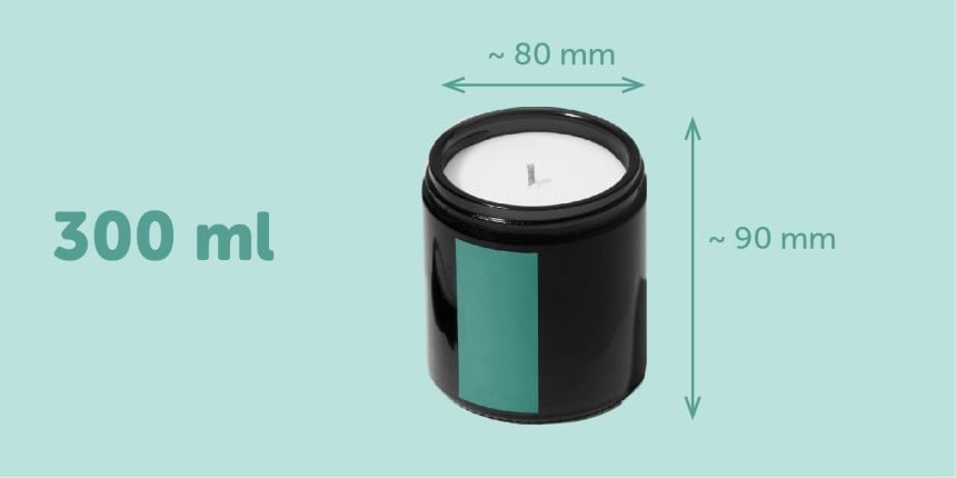 Pote de vela de 300 ml com 90 mm de altura e 80 mm de largura com etiqueta adesiva vertical retangular verde 