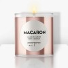 pote de vidro com vela rosa com etiqueta adesiva redonda com escrita macaron