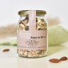 Pote de vidro com comida vegana com etiquetas adesivas personalizadas de selo retangular